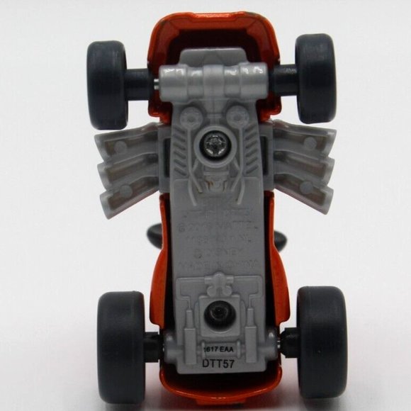 Disney Halloween Diecast Race Car Mickey Roadster Racer Mattel Orange Pumpkin 28 - Picture 6 of 7